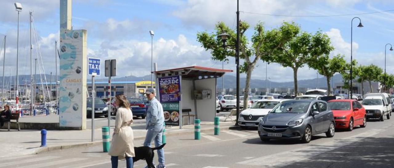 Parada de taxis de Cangas.   | // GONZALO NÚÑEZ