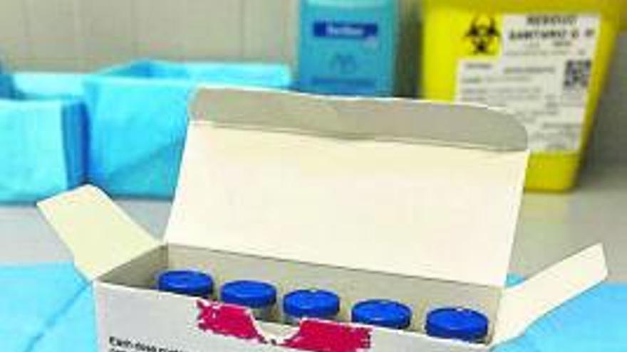 Baleares ya puede vacunar contra el covid a las personas con reacciones o dudas ante las de ARN