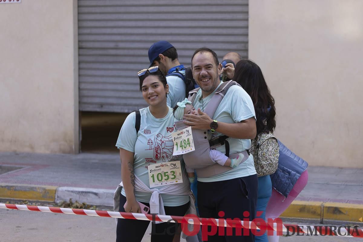 Carrera '10K Assota por ti' en Caravaca (salida y giro primera vuelta)