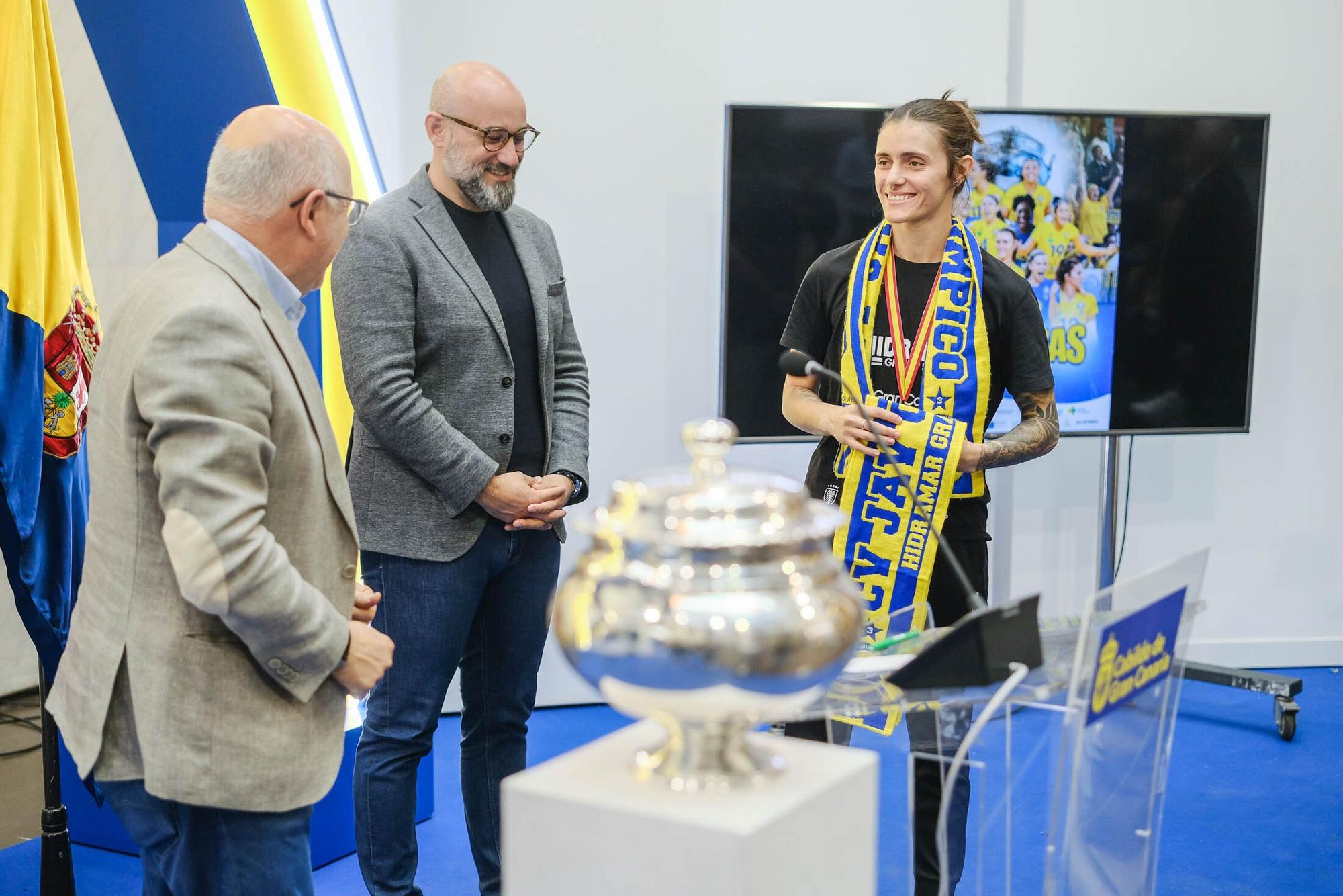 El Hidramar Gran Canaria visita el Cabildo tras ganar la Copa de la Reina