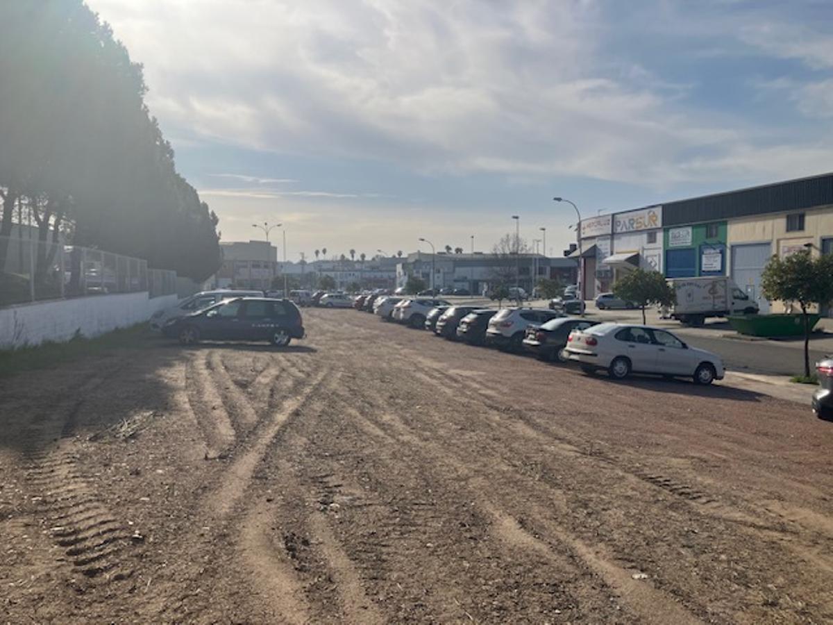 Quemasem impulsa una nueva zona de aparcamiento en Las Quemadas para mejorar la movilidad.