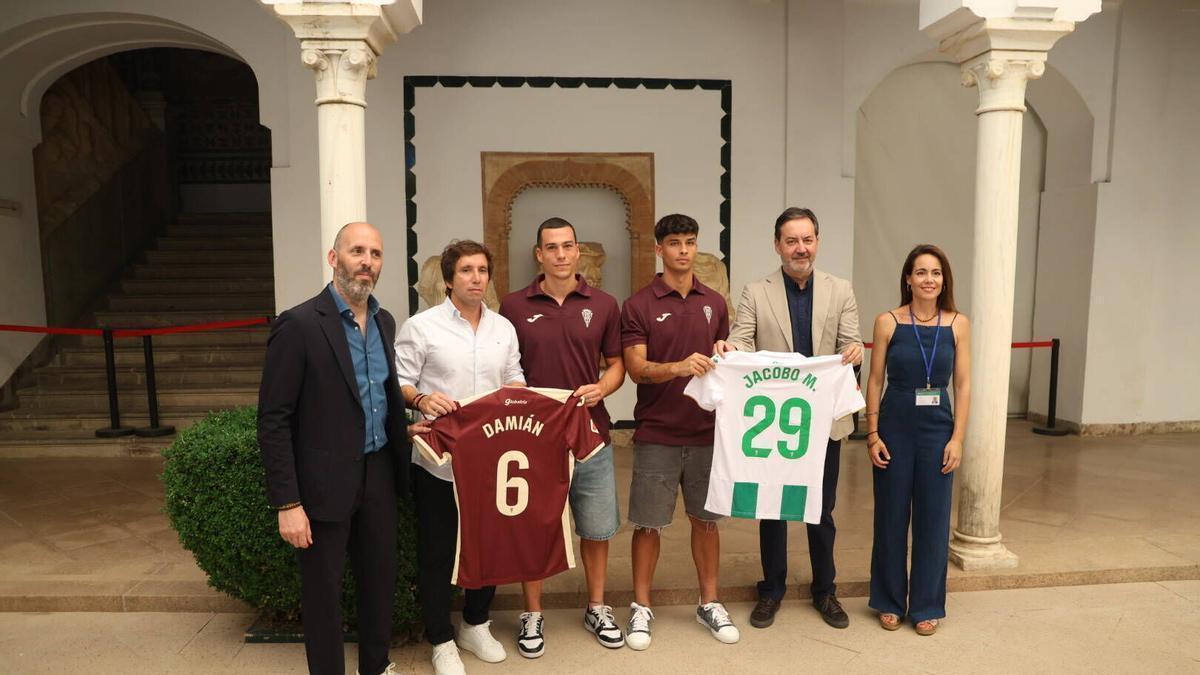 Las presentaciones de Damián Cáceres y Jacobo Martí como jugadores del Córdoba CF, en imágenes