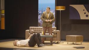 Los actores Artur Busquets y David Olivares en ’El sopar dels idiotes’.