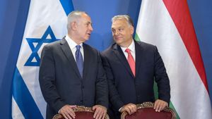 Benjamin Netanyahu junto a Viktor Orban en in Budapest (Hungría).