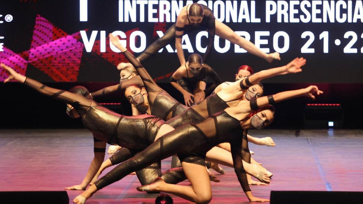El baile vuelve a tomar el escenario del Auditorio Mar de Vigo | ALBA VILLAR