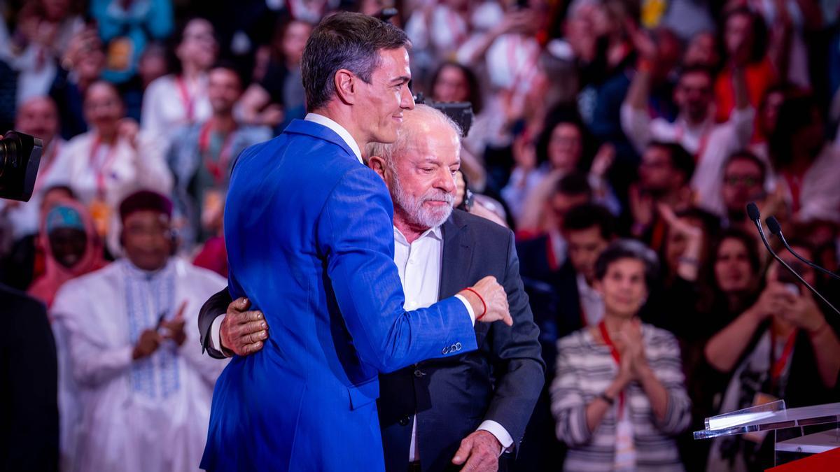 El progresismo mundial se da un baño de esperanza en Barcelona para frenar la ola reaccionaria