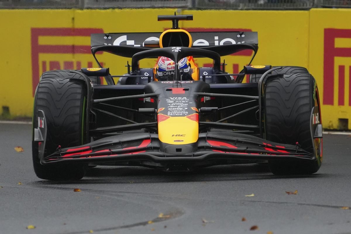 Red Bull driver Max Verstappen of the Netherlands steers his car during the Australian Formula One Grand Prix at Albert Park, in Melbourne, Australia, Sunday, March 16, 2025. (AP Photo/Scott Barbour)