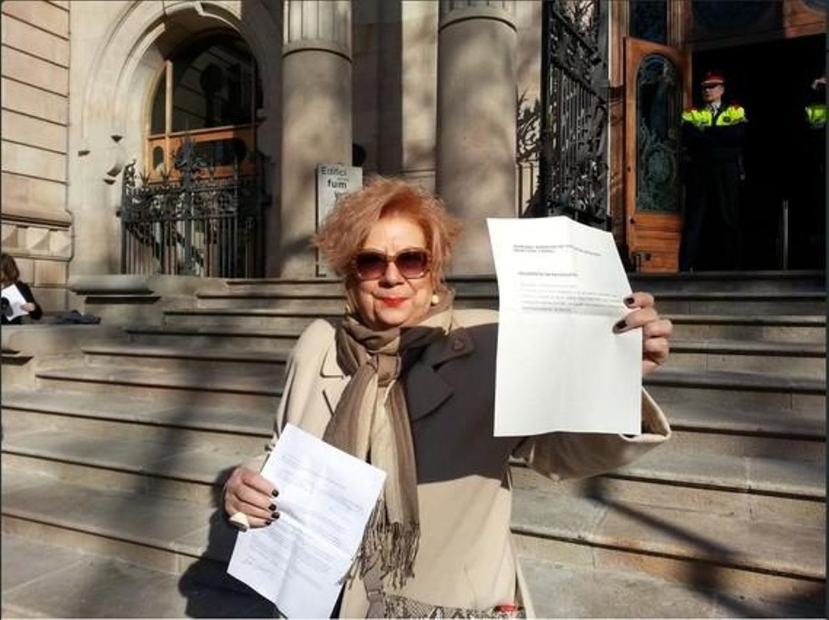 La cantant i actriu Núria Feliu, davant del TSJC