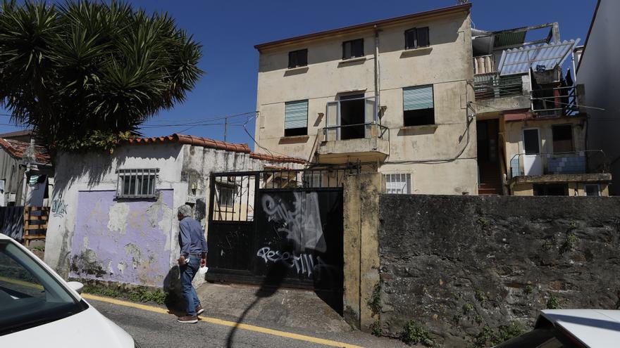 Los okupas de una vivienda de tres plantas ubicada en Teis: “Ya estamos allí empadronados”