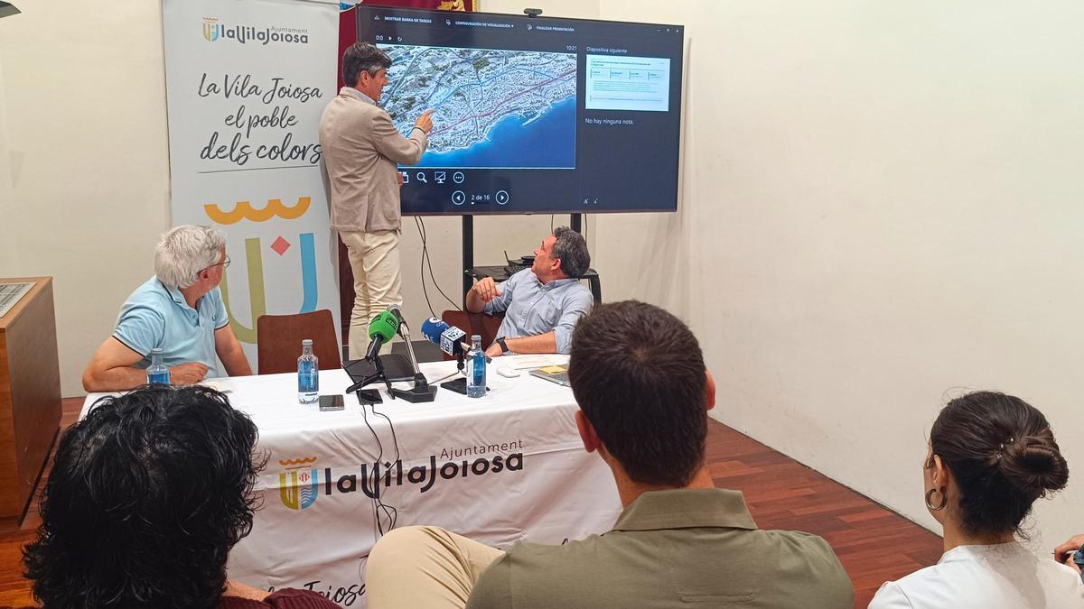 El alcalde durante la presentación del proyecto