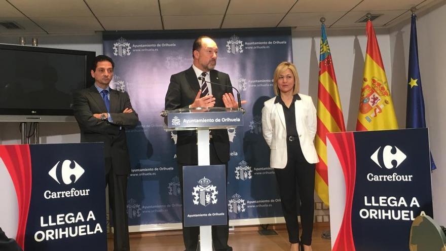 Carrefour abre en Orihuela el 6 de abril y apuesta por ofrecer productos locales