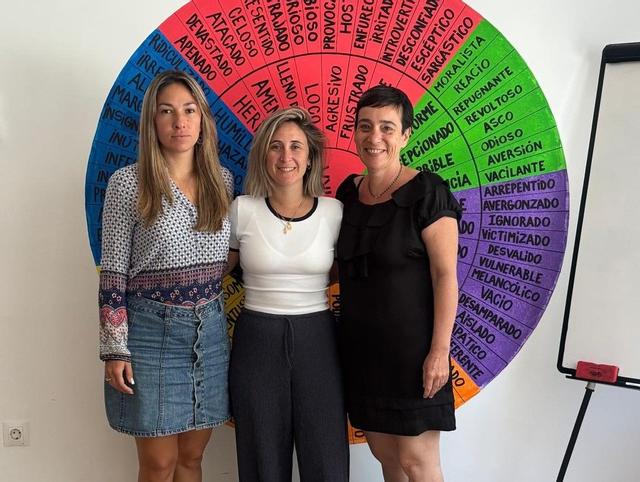 Las terapeutas en Gandia; Ana Giner, Estefanía Ortiz y Esther Moreda.