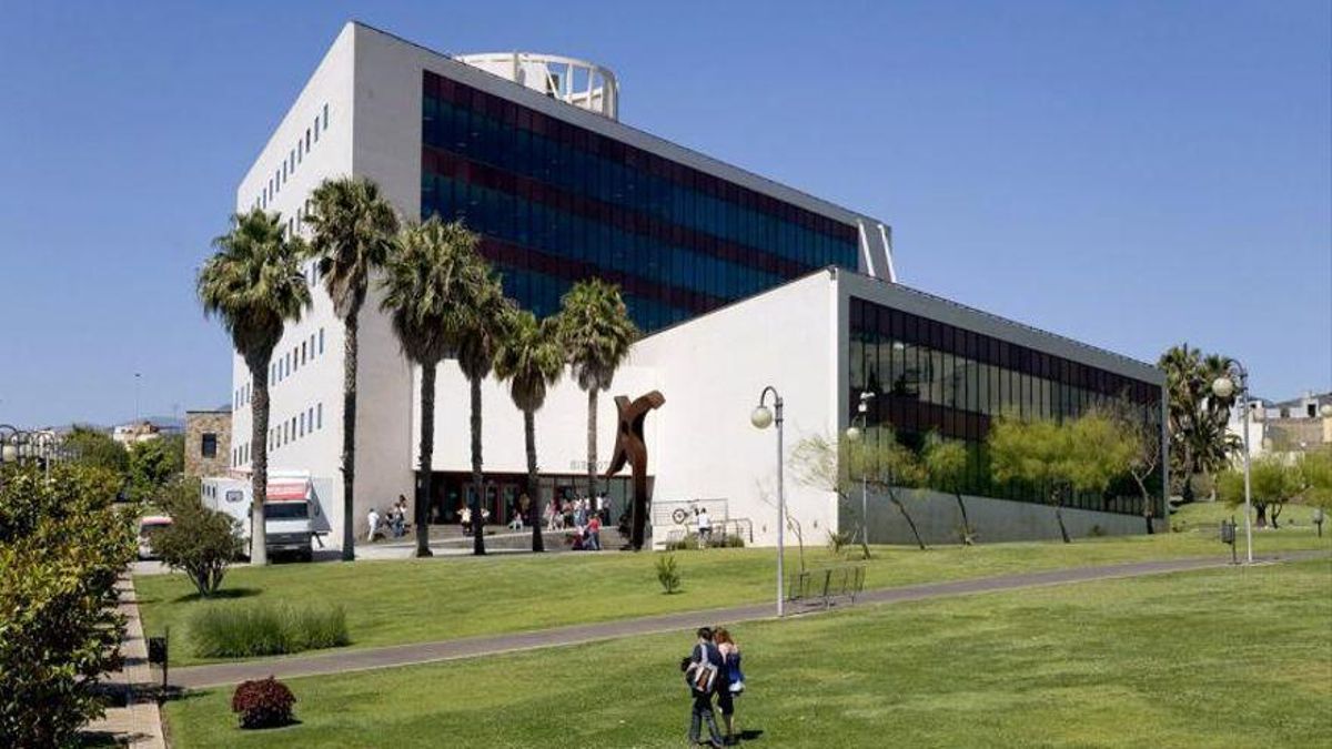 NC se compromete con las universidades públicas de Canarias para que tengan la financiación "necesaria"