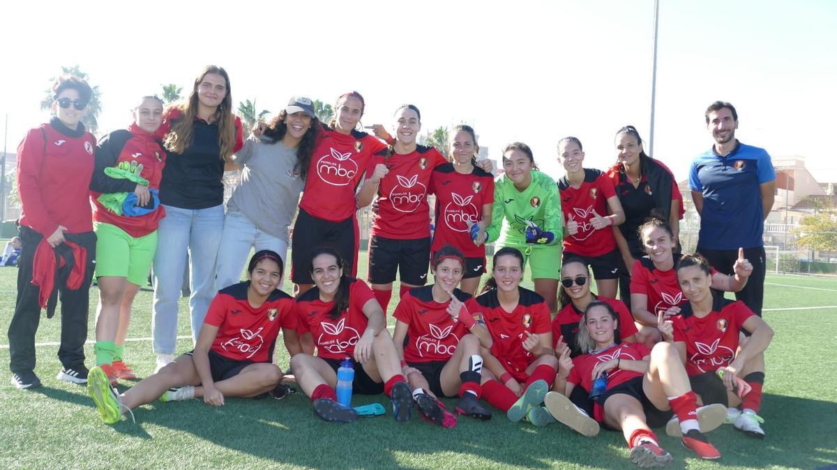 El CF Miramar femenino tras su partido en Valencia