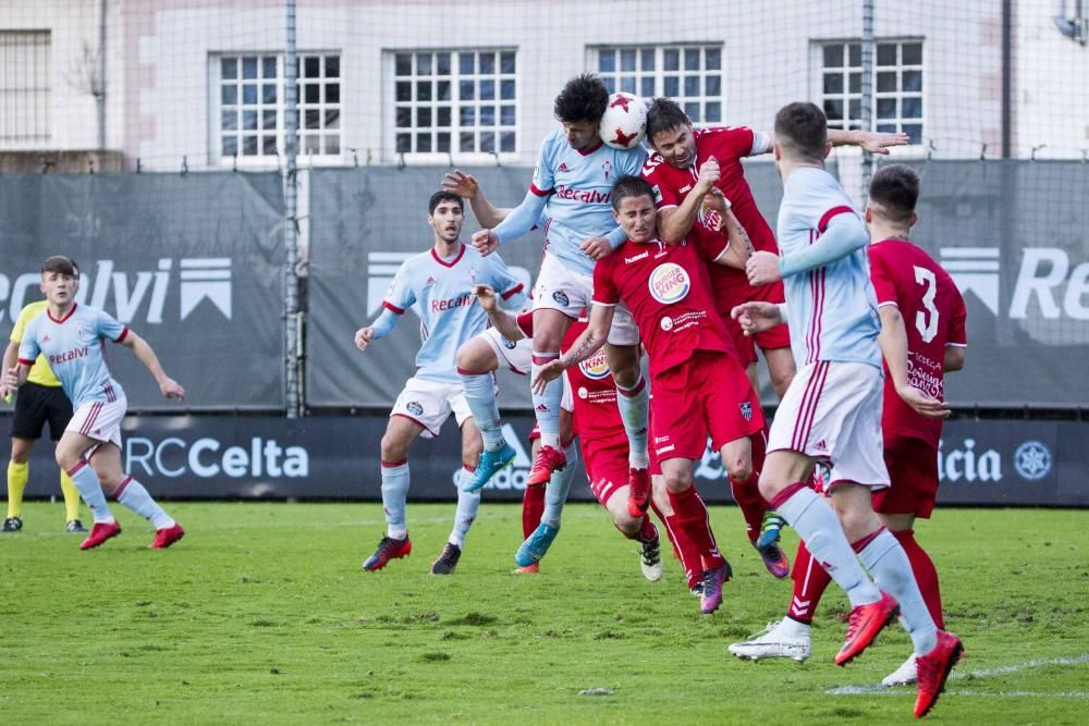 Los vigueses rescatan un empate con dos goles en dos minutos obra de Dani Molina y Juan Hernández.