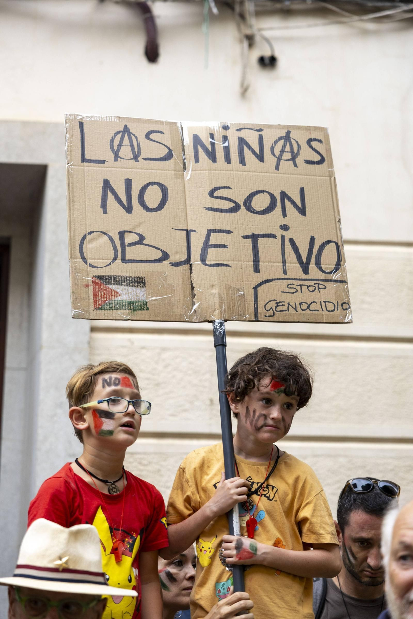 FOTOS | Clamor en Palma para exigir la protección de la flotilla hacia Gaza