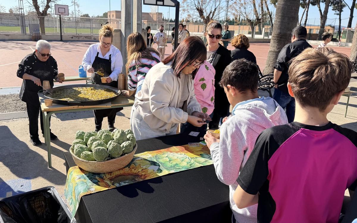 Ruta de la tapa en el patio