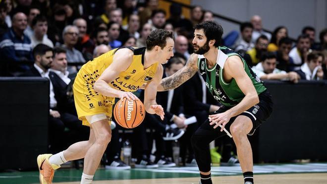 Marcelinho Huertas y Aaron Doornekamp, bajas en el CB Canarias para medirse al Joventut