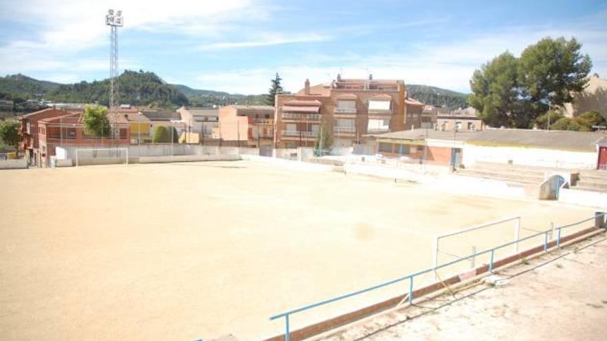 El projecte de l&#039;equip de govern de Sant Vicenç passa per fer completament nou el camp actual, allà on és