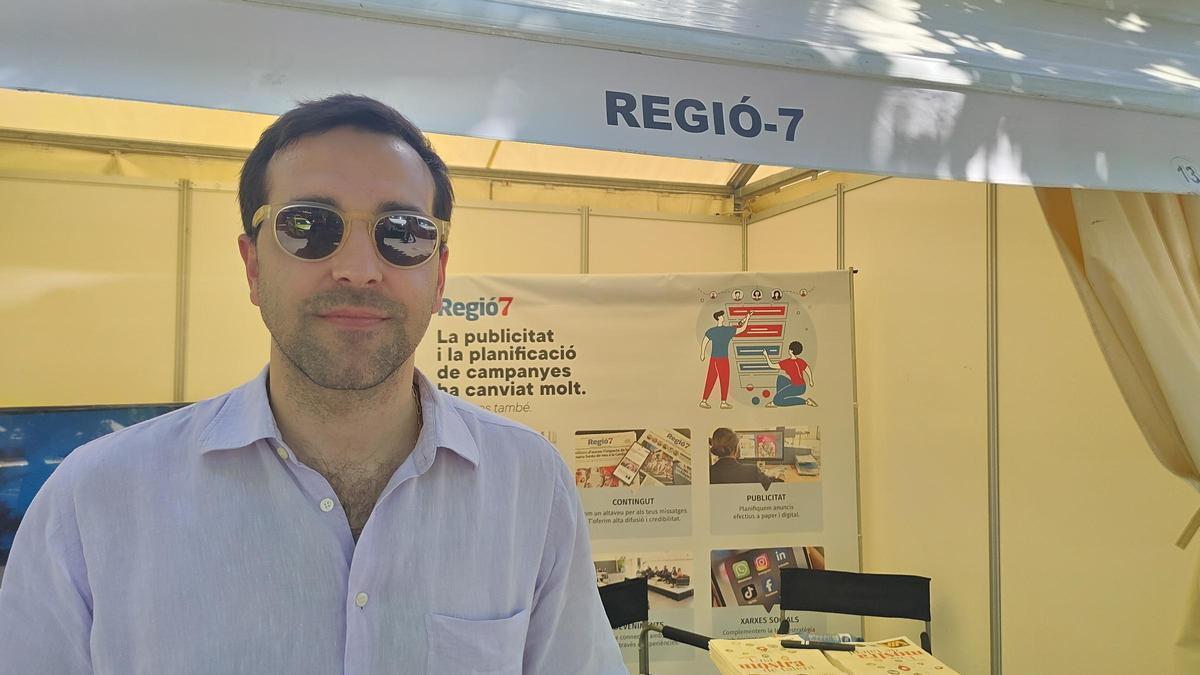 Jordi Jet Serra Morales, a l'estand de Regió7 a ExpoBages 2026