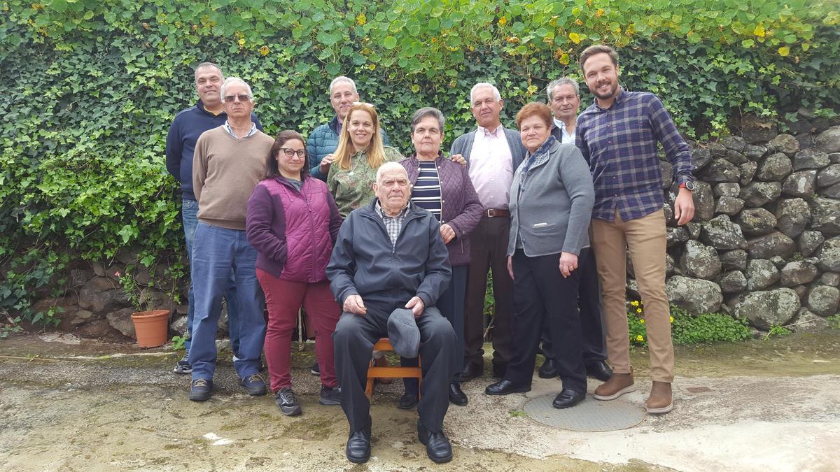 La Familia González pregona la Fiesta de San José y La Cruz el viernes 2 de mayo
