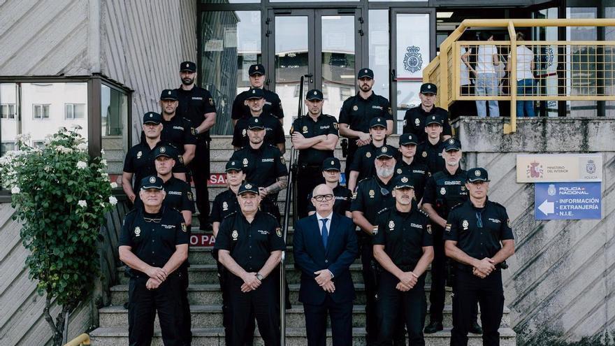 21 policías de plantilla y 8 en prácticas refuerzan la comisaría de Ourense, con un 40% de denuncias al día por ciberdelincuencia: «Hay fraudes con IA»