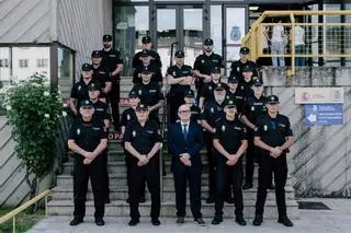 21 policías de plantilla y 8 en prácticas refuerzan la comisaría de Ourense, con un 40% de denuncias al día por ciberdelincuencia: «Hay fraudes con IA»