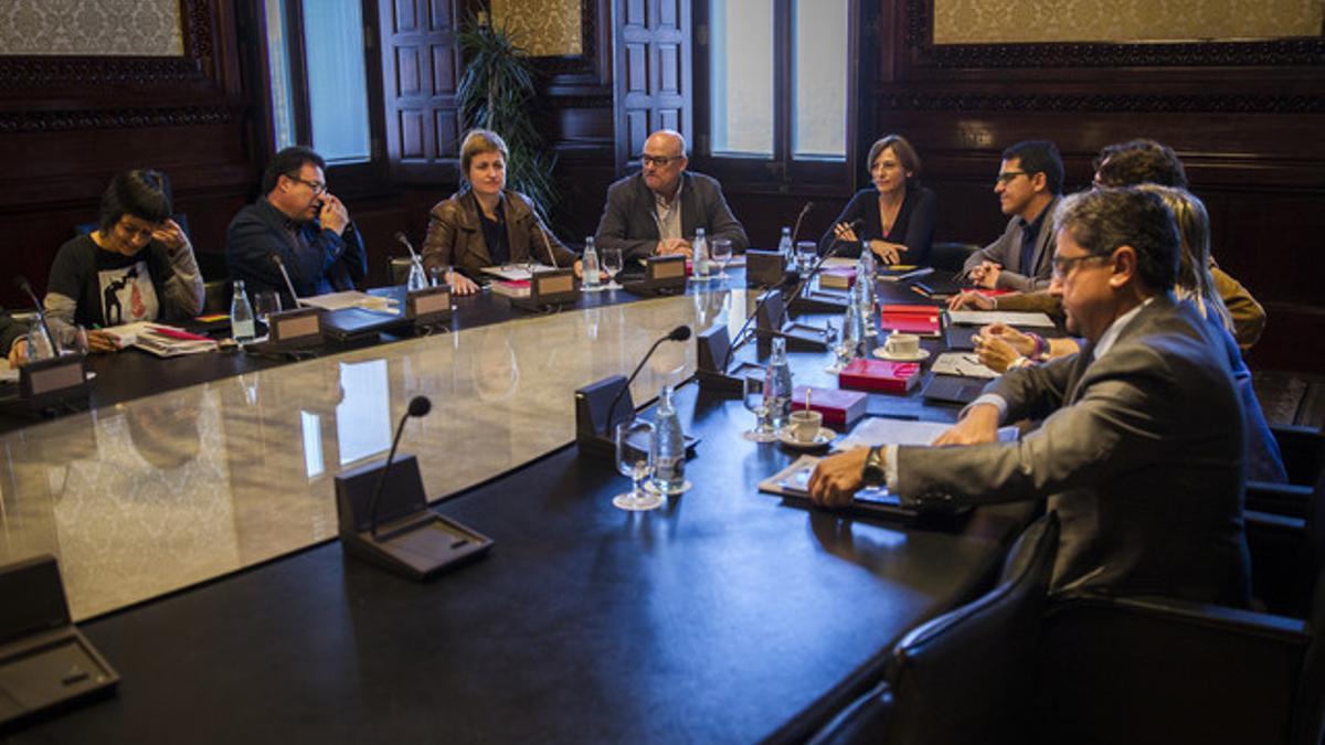 Reunión de la Mesa del Parlament, presidida por Carme Forcadell