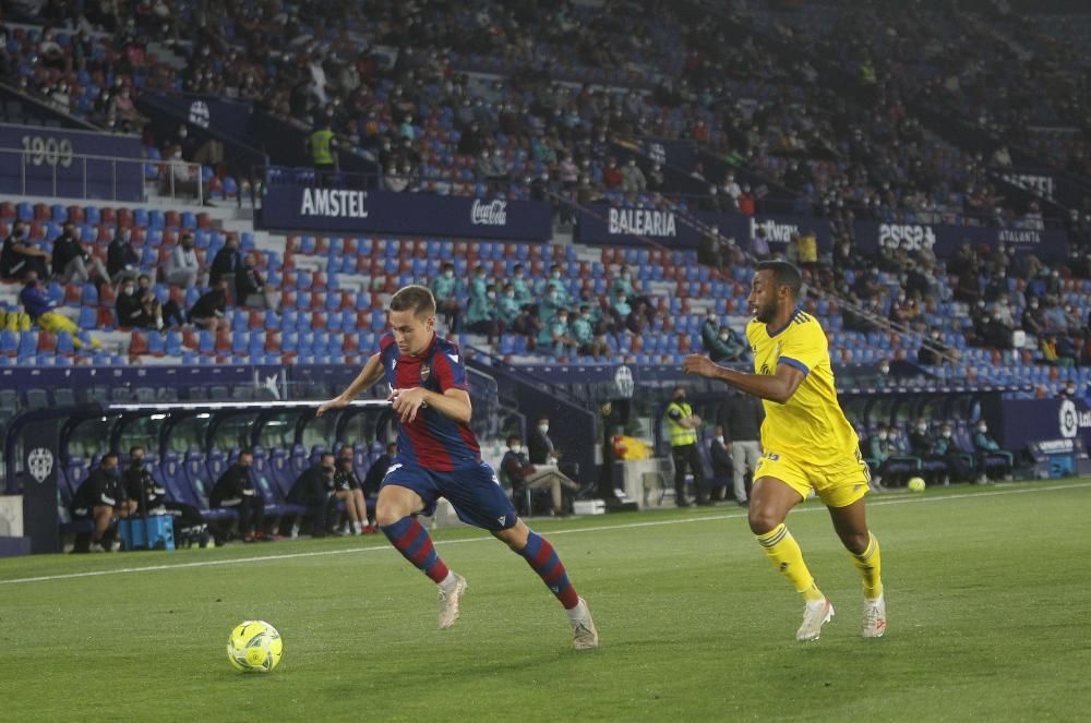 Levante UD - Cádiz, en imágenes