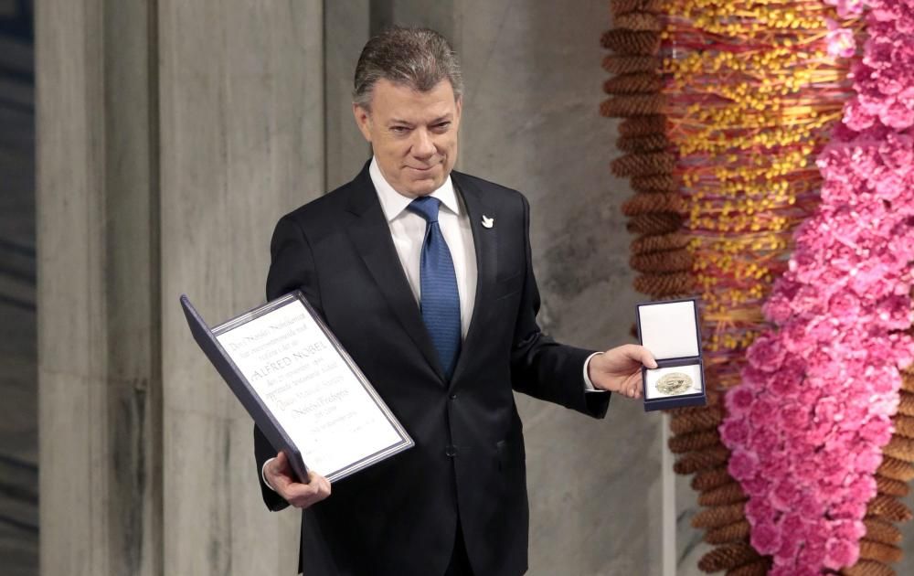 Santos recibe el Nobel de la Paz en Oslo