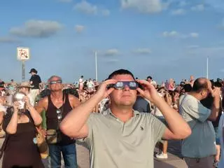 Así se está viendo el eclipse en la Comunitat Valenciana