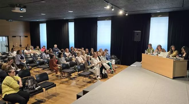 Salma: «Vamos a formar a la ciudadanía para que sea consciente de sus derechos y de las herramientas para reclamarlos»