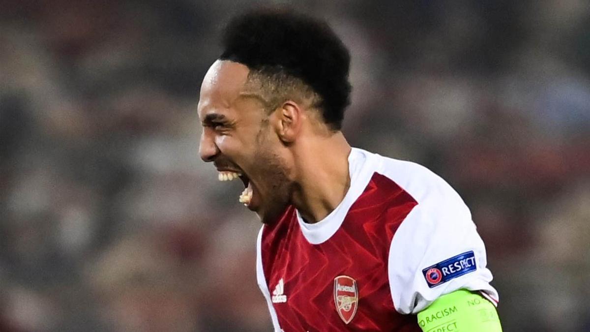 El doblete de Aubameyang ante el Benfica