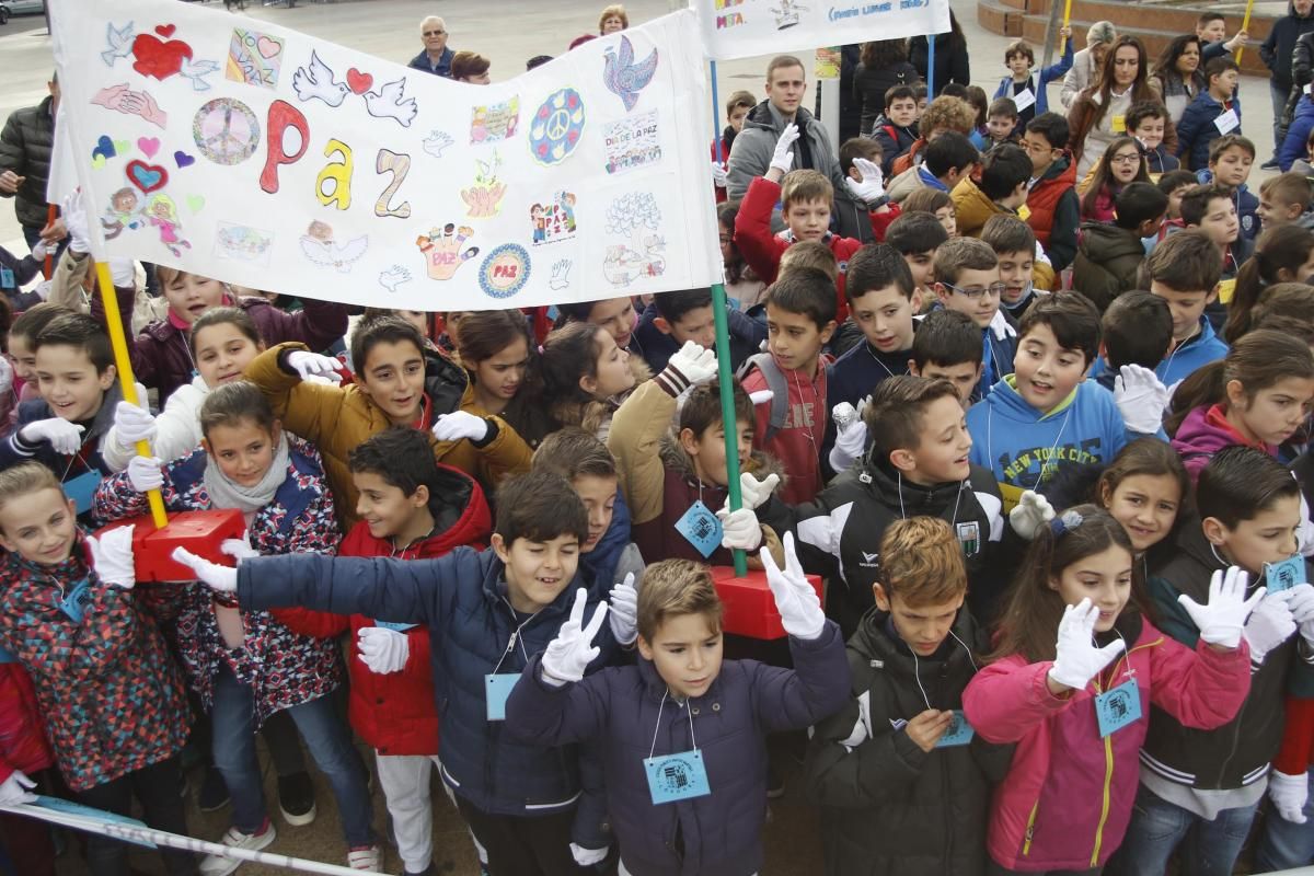 Los escolares cordobeses celebran el día de la paz