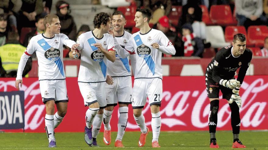 Lucas y Luis Alberto, en el centro, celebran el gol del gaditano junto a Álex y Mosquera.