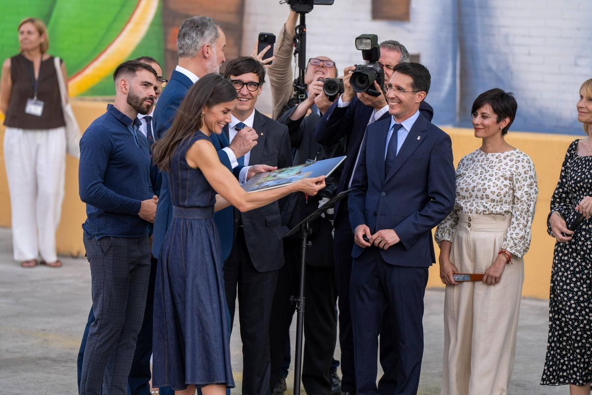 Badia del Vallès celebra sus 50 años con la visita de los Reyes de España e inauguran un mural participativo