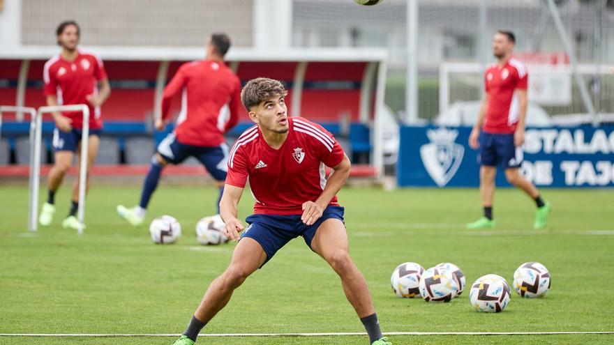 Osasuna arrive à Elche avec deux joueurs qui auraient pu être greenfields en été