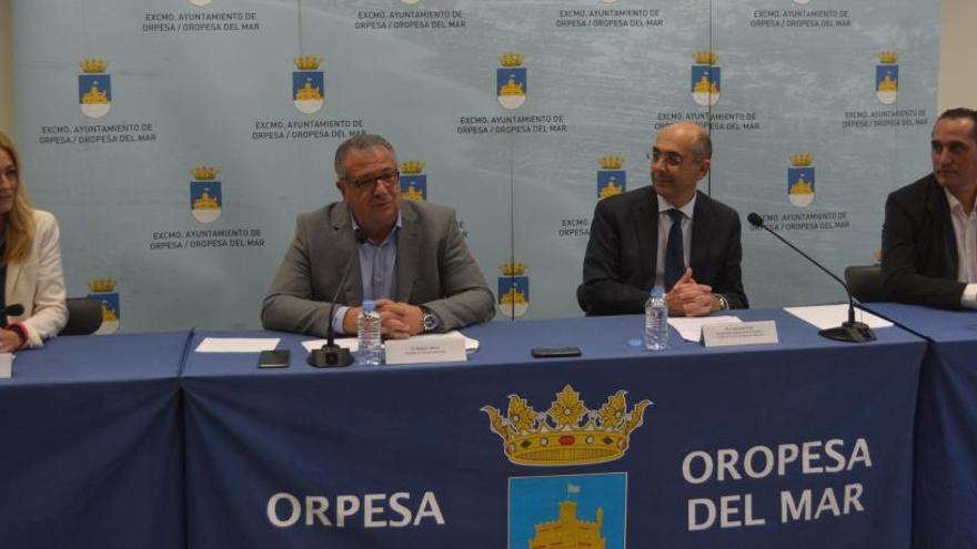 Un momento de la presentación de la etapa de la Volta a la Comunitat que comenzará en Oropesa de Mar