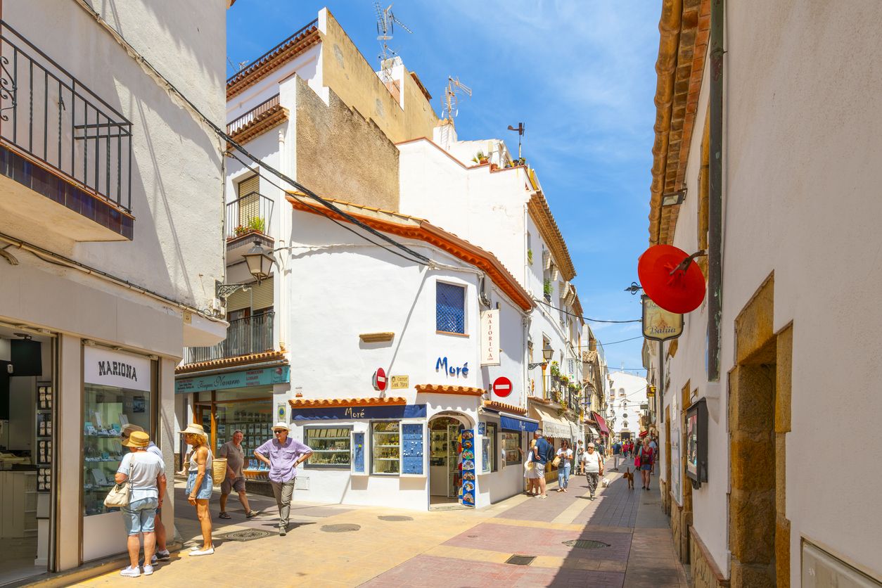 Las calles del barrio de Sa Roqueta transmiten a la perfección el ambiente marinero del pueblo