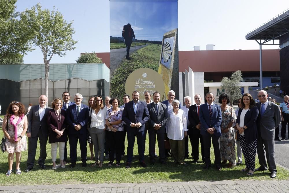 Visita institucional de Adrián Barbón en la FIDMA