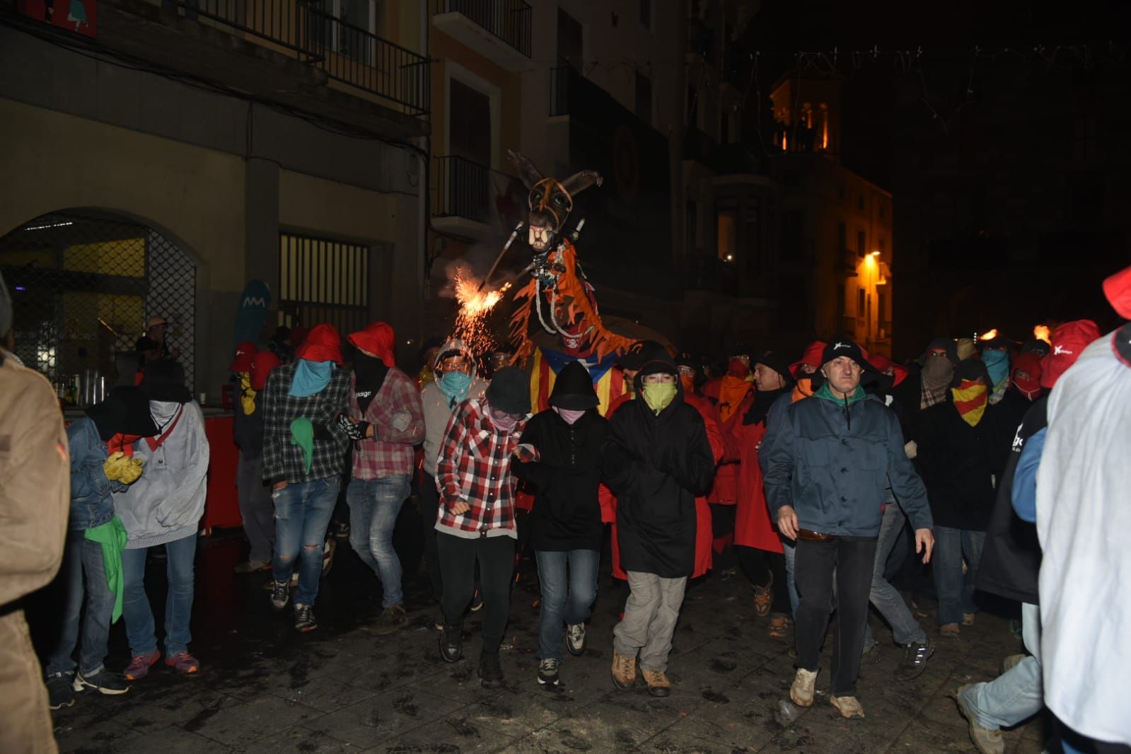 Troba't a les imatges del correfoc de Manresa