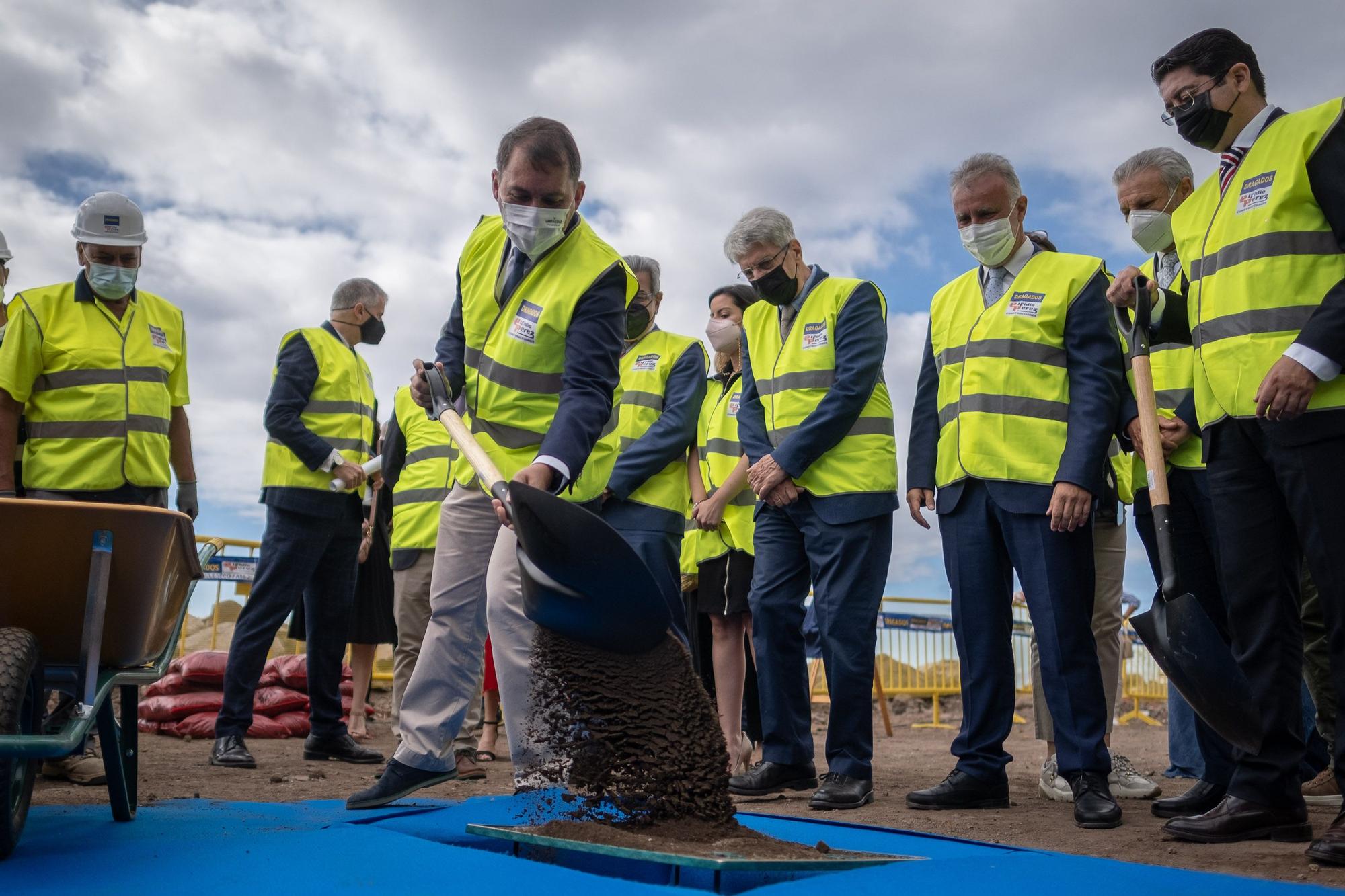 Inicio de las obras de la playa de Valleseco