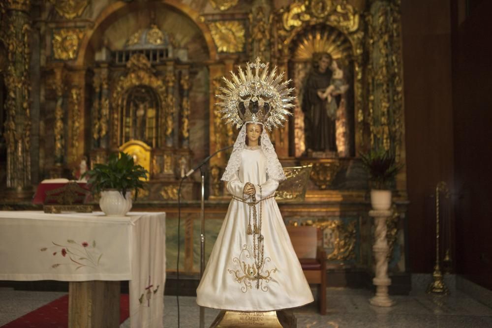 Retiran la imagen de la virgen del Carbayu del Ayuntamiento de Langreo y la colocan en la capilla del la residencia geriátrica Virgen del carbayu