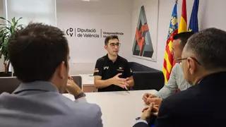 El satélite que lidera un joven de Alberic hablará valenciano en el espacio