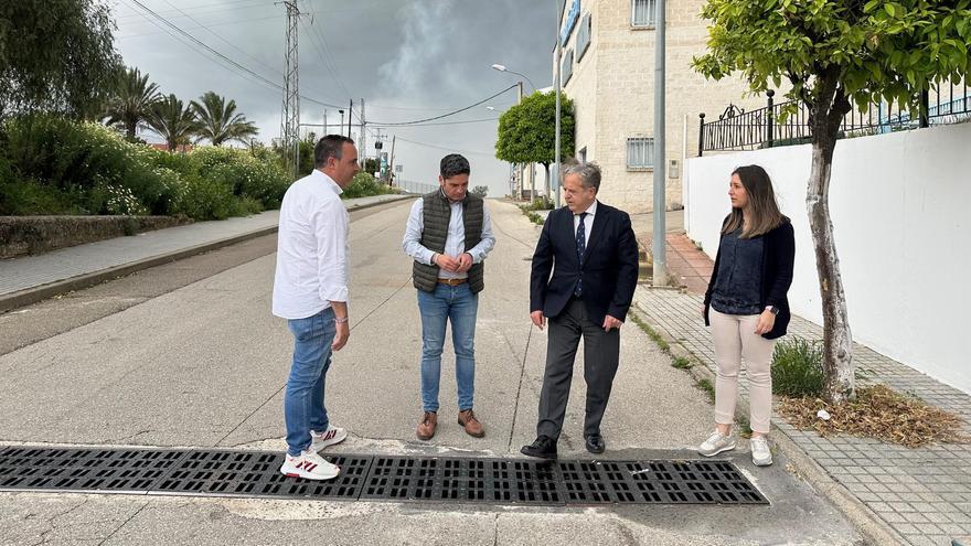 La Diputación de Córdoba solventa los problemas de inundaciones de la calle Cañuelo de Pedro Abad.