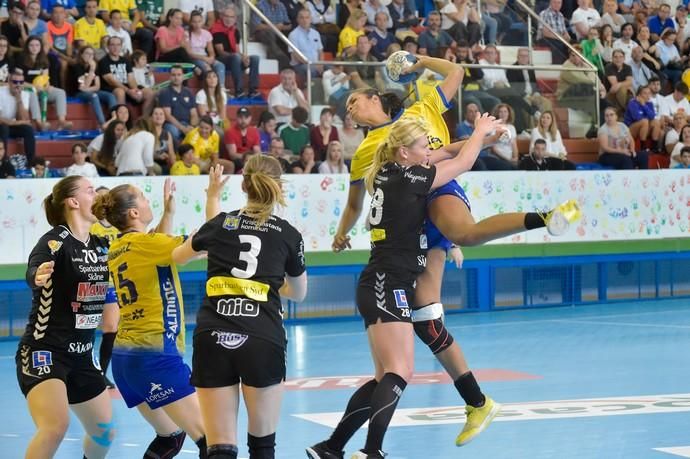 07-04-2019 TELDE. Ida de las semifinales de la Challenge Cup entre el Rocasa de Gran Canaria y el Kristianstad Handboll de Suecia  | 07/04/2019 | Fotógrafo: Andrés Cruz