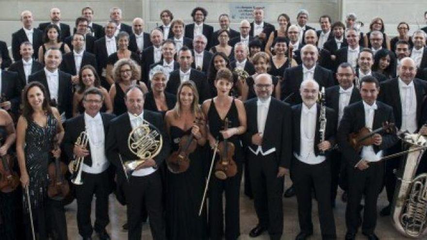 La Filarmónica de Castelló brinda un magno concierto con la Orquestra de València y Müller-Shott