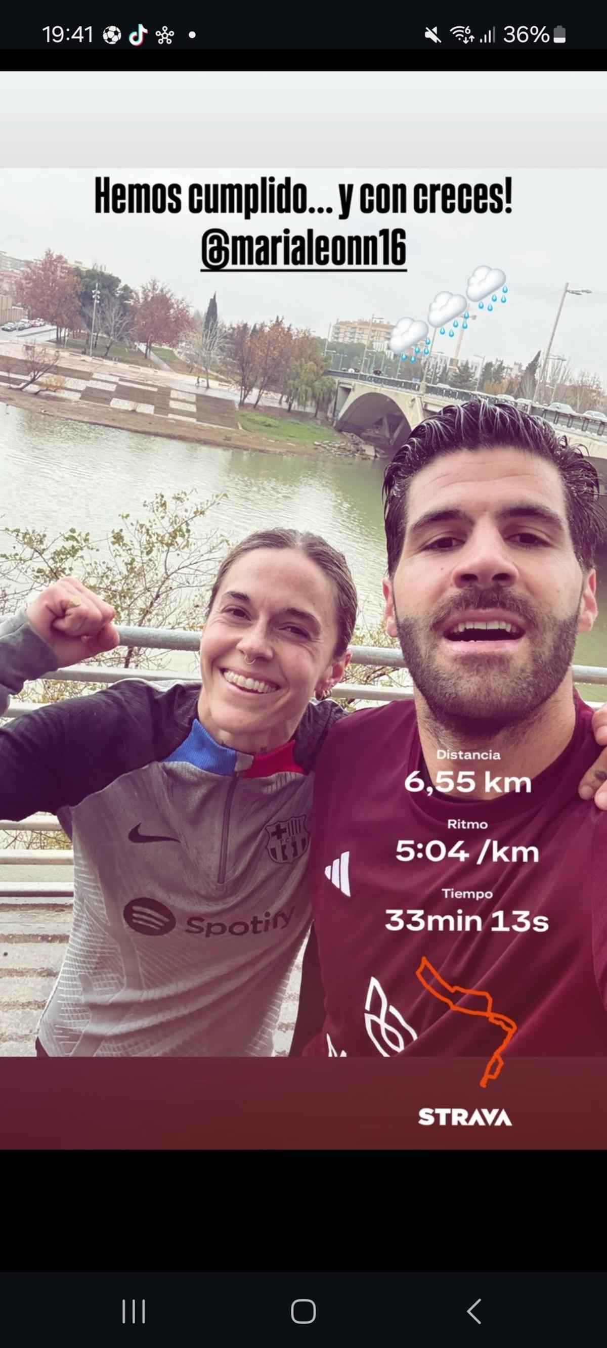 Mapi León y Héctor Lasanta, tras el entrenamiento en Zaragoza.