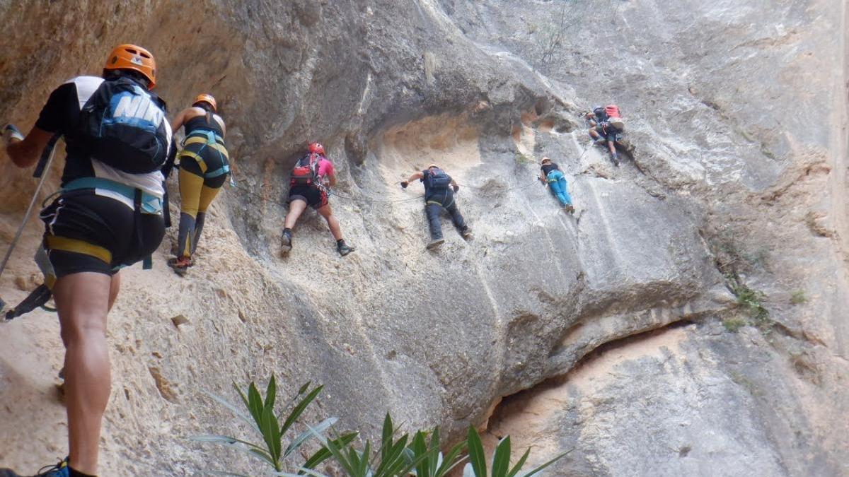 Barranquismo: Un subidón de adrenalina en el Salto del Ciervo