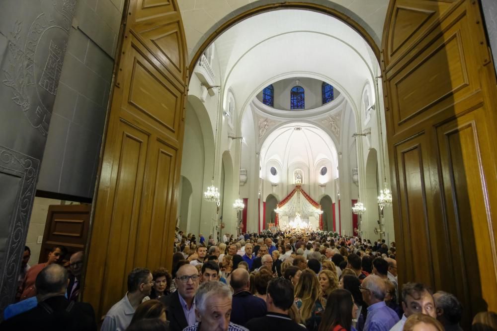 Procesión de las Fiestas Mayores de Elda en honor a la Virgen de la Salud suspendida por la lluvia